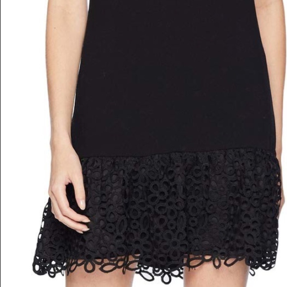 Nwt TRINA TURK Sleeveless Embroidered Cocktail Dress